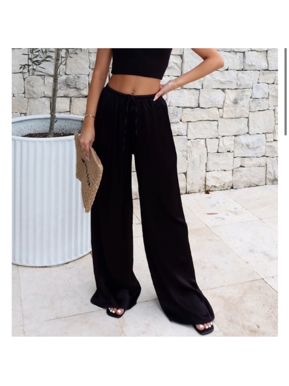 White fox Catching Up Wide Leg Pants Black Size Medium‎ NWT